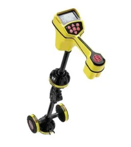 RIDGID SeekTech SR-20 Locator &amp; Utility Line Locating Kit with ST-305 Transmitter and 4 in. Inductive Clamp (46918)
