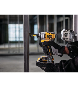 DEWALT 20V MAX Brushless Atomic Compact 1/4 Inch Impact Driver – 20V MAX XR 5Ah Battery 2-Pack Bundle