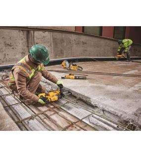 DEWALT 20V MAX XR Brushless 1-1/8in SDS Plus D-Handle Rotary Hammer Kit – Heavy-Duty Cordless Hammer Drill