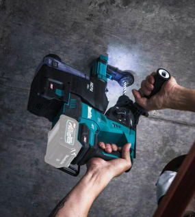 Makita 40V max XGT 1-1/8 Inch AVT Rotary Hammer with Dust Extractor Bare Tool