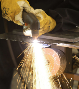 Hobart AirForce 40i Plasma Cutter – Portable Inverter Plasma Cutting Machine
